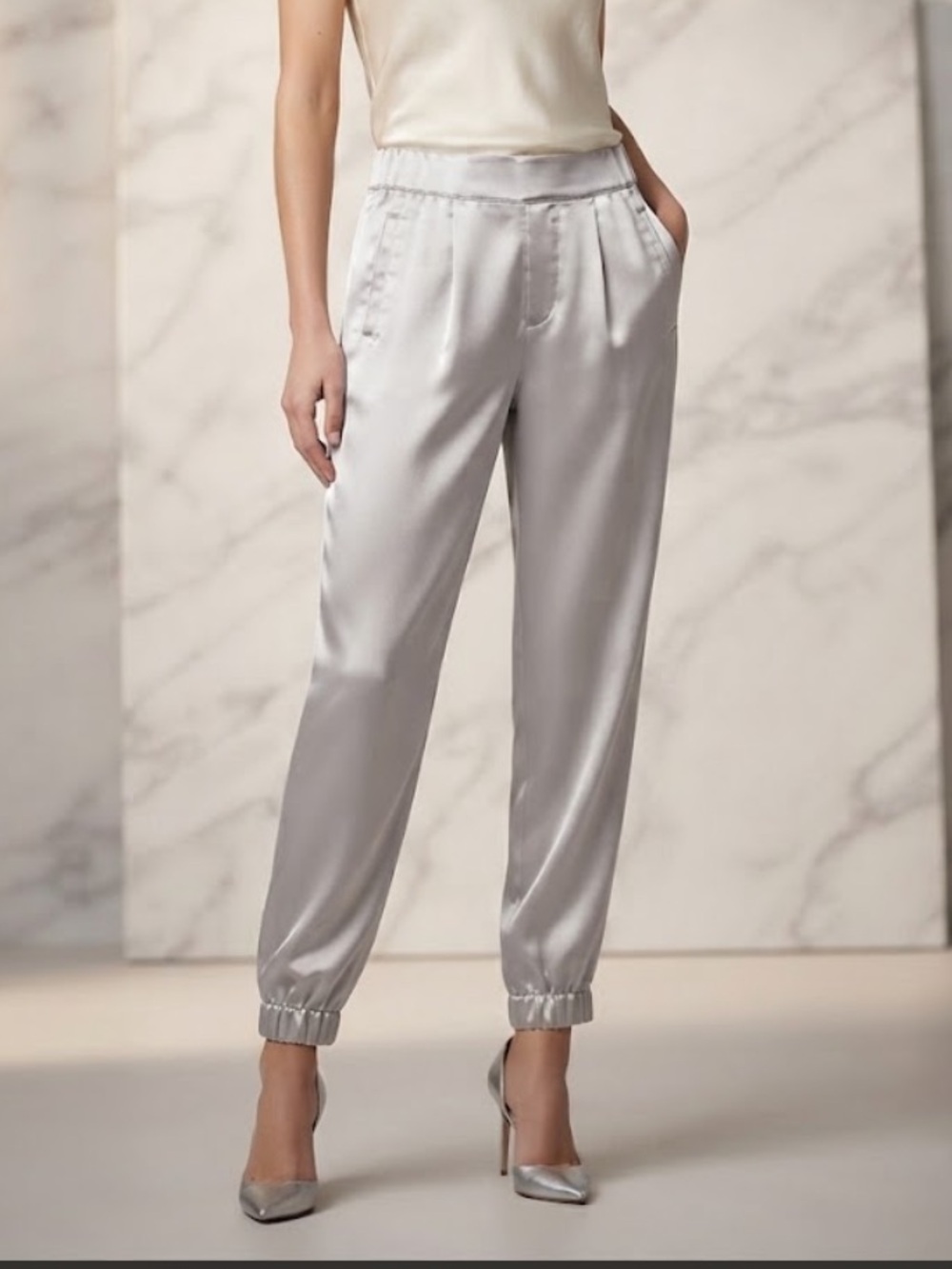 ATM Anthony Thomas
Melillo Women Silver/Gray Silk Dress Pants Size M NWOT